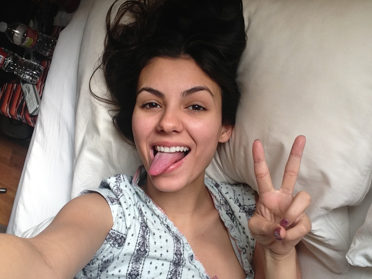  Victoria Justice Naked Celeb 6SDXw3V 